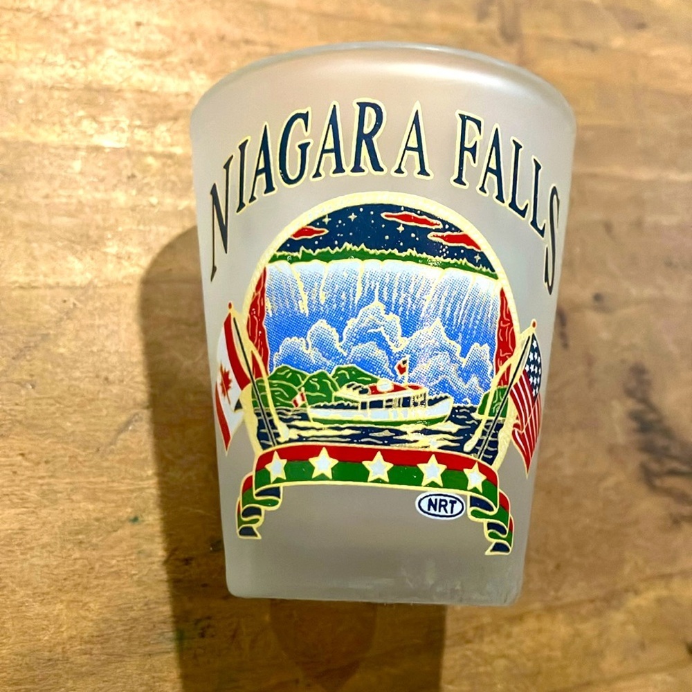 Collectible Niagara Falls boat Ontario Canada / USA Shot Glass
